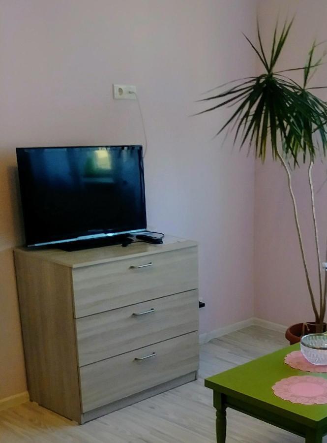 Liudmila Lägenhet Liepāja Exteriör bild
